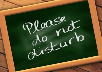 do-not-disturb-board-728530__340